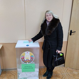 Представители нотариата Гродненщины продолжают голосовать досрочно